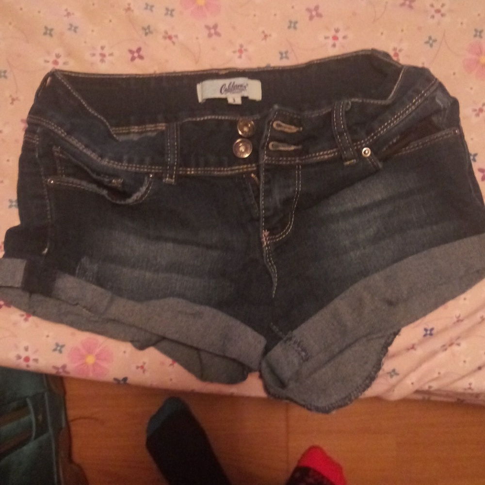 Shorts - Picture 1 of 1